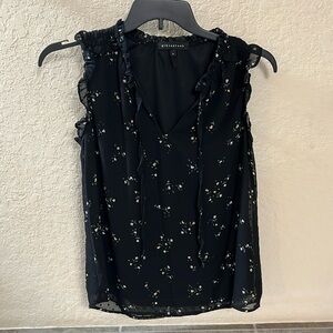 NWOT. Gibson Look Floral Swiss Dot Blouse